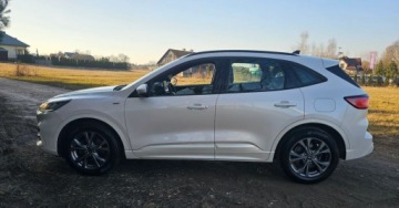 Ford Kuga III SUV 1.5 EcoBoost 150KM 2020 Ford Kuga BENZYNA 2020r. wersjia ST piekny perlowy kolor 1.5 Benzyna, zdjęcie 1