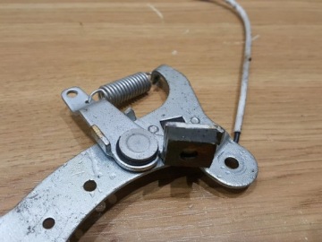 КРЕПЛЕНИЕ ТРОСА РЫЧАГА КОСИЛКИ NAC 1P56F