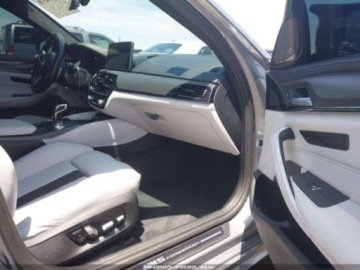 BMW Seria 5 G90-91 2023 BMW M5 2023 4.4l 4.4 Benzyna 617KM, zdjęcie 9