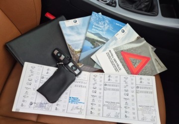 BMW Seria 3 E90-91-92-93 Touring E91 2.0 318d 143KM 2010 BMW Seria 3 2,0 143 KM M-Pakiet Nowy Rozrzad Kamera PDC Xenon Navi, zdjęcie 4