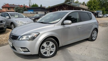 Kia Ceed I Hatchback 5d Facelifting 1.6 CRDi WGT 90KM 2010 Kia Cee&#039;d 1.6D OPŁACONY Bezwypadkowy Klimatronik, zdjęcie 1