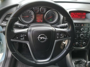 Opel Astra J Hatchback 5d 1.6 Twinport ECOTEC 115KM 2010 Opel Astra 1,6 16v Klimatronik Isofix Tempomat Alu, zdjęcie 13