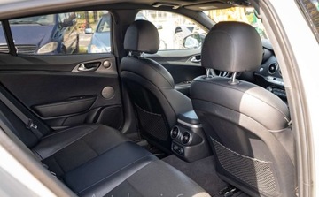 Kia Stinger Liftback 3.3 T-GDi 366KM 2018 Kia Stinger Kia Stinger 3.3T - GDI V6 GT AWD 3.3 Benzyna 366KM, zdjęcie 19
