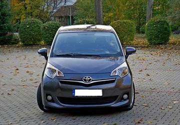 Toyota Verso-S 1.33 Dual VVT-i 99KM 2011