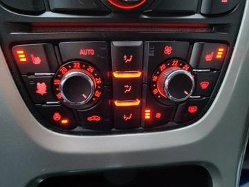 Opel Astra J GTC 1.4 Turbo ECOTEC 120KM 2013 Opel Astra 1.4 Turbo 120 KM I Właściciel 101, zdjęcie 30