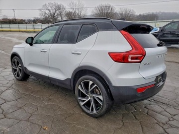 Volvo XC40 2021 Volvo XC 40 T5 R-Design 2021 2.0L 2.0 Benzyna 248KM, zdjęcie 1