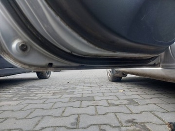 DVEŘE KOMPLETNÍ LEVÝ ZADNÍ HONDA CIVIC VII HB 5D NH623M