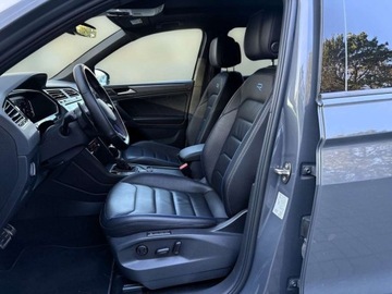 Volkswagen Tiguan II SUV R 2.0 TSI 320KM 2022 Volkswagen Tiguan R 4Motion DCC ACC Kamery 360 HarmanKardon Panorama Faktu, zdjęcie 9