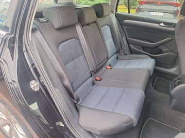 Volkswagen Passat B8 GTE Variant Facelifting 1.4 TSI Plug-In-Hybrid 218KM 2021 Volkswagen Passat Variant GTE ASO 1.4TSI 218KM bezwyp. pakiety AppConnect, zdjęcie 17