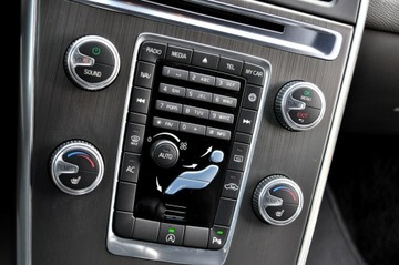 Volvo XC60 I SUV Facelifting 2.0 D3 136KM 2015 Volvo XC 60 LiFT 2,0 D3 5-Cilindrów Ledy Digital, zdjęcie 23