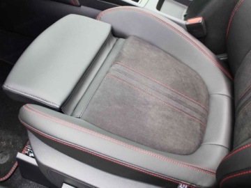 Ford Kuga III SUV Facelifting 2.5 FHEV 180KM 2025 Od ręki - ST-Line X eCVT 2.5 FHEV FWD 180KM / Pakiet Winter, Hak, zdjęcie 4