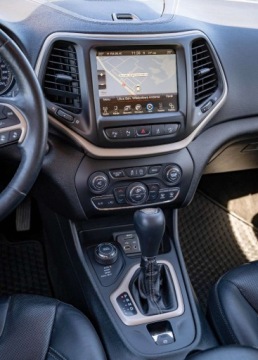Jeep Cherokee V Terenowy 2.0 MJD 170KM 2015 Jeep Cherokee Jeep Cherokee V KL 2.0 Multijet AWD Active Drive I Automatik, zdjęcie 13