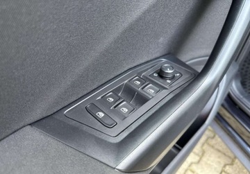 Volkswagen T-Roc I SUV Facelifting 1.5 TSI ACT 150KM 2022 Volkswagen T-Roc 1.5 Benzyna 150KM, zdjęcie 19