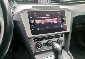 Volkswagen Passat B8 Variant 2.0 TDI BlueMotion SCR 150KM 2018 Volkswagen Passat Volkswagen Passat 2.0 TDI SCR DSG Trendline 2.0 Diesel, zdjęcie 15