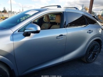 Lexus RX V 2024 Lexus RX 2024r., 4x4, 2.5L 2.5 Hybryda 246KM, zdjęcie 5