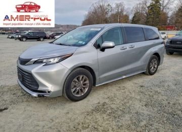 Toyota Sienna III 2021 Toyota Sienna XLE 2021 2.5 Hybryda 245KM