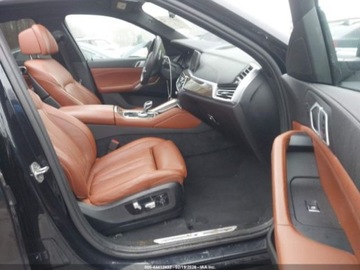 BMW X6 G06 2022 BMW X6 xDrive40i 2022 3.0 Benzyna 335KM, zdjęcie 9