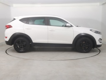 Hyundai Tucson III SUV 1.7 CRDi 141KM 2017 Hyundai Tucson 1.7 CRDi, Serwis ASO, Automat, zdjęcie 5