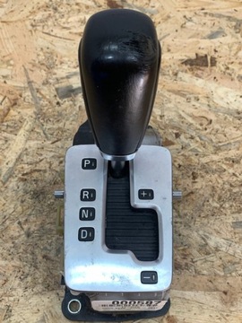 VOLIČ ŘAZENÍ AUTOMAT VOLVO XC70 30759121