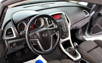 Opel Astra J Sports Tourer 2.0 CDTI ECOTEC 160KM 2011 Opel Astra 2.0 d Bi-xenony Led 1 rok gwarancji w cenie 2.0 Diesel, zdjęcie 8