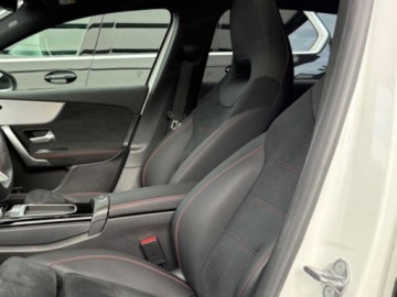 Mercedes Klasa A W177/V177 Hatchback Facelifting 2.0 220 190KM 2025 A Klasa 220 4-Matic AMG Line 2.0 (190KM) 2025, zdjęcie 8