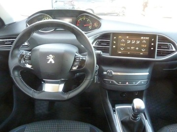 Peugeot 308 II Hatchback Facelifting 1.5 BlueHDI 130KM 2019 Peugeot 308 STYLE*1.5 Hdi 131, zdjęcie 18