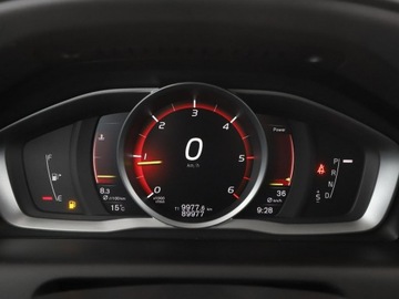 Volvo XC60 I SUV Facelifting 2.0 D3 DRIVE-E 150KM 2017 Volvo XC 60 2.0 D3 Automat Momentum Nawigacja, zdjęcie 21