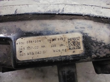 SMĚROVKA SMĚR BLIKAČ BOČNÍ PRAVÝ PORSCHE TAYCAN 9J1 9J1953042D