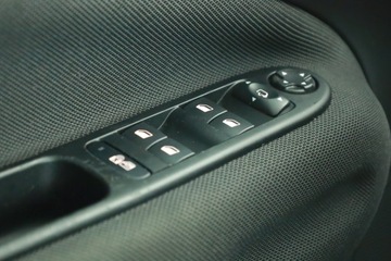 Citroen C3 Picasso 1.2 PureTech 110KM 2016 Citroen C3 Picasso 1.2 PureTech, Salon Polska, zdjęcie 13