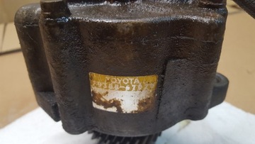 LAND CRUISER 120 PODTLAK. ČERPADLO D4D 29300-67020