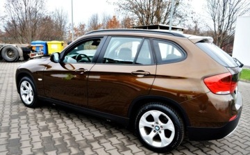BMW X1 E84 Crossover sDrive18d 143KM 2010 BMW X1 Bezwypadkowy Podgrzewane fotele, Czujniki parkowania przod tyl, zdjęcie 10