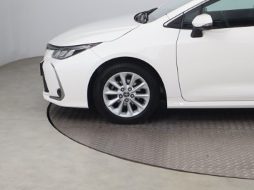 Toyota Corolla XII Sedan 1.5 VVT-i 125KM 2022 Toyota Corolla 1.5 VVT-i, Salon Polska, zdjęcie 14