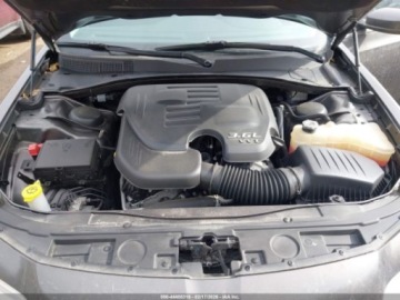 Chrysler 300C II 2020 Chrysler 300 Touring 2020 3.6 Benzyna 292KM, zdjęcie 8