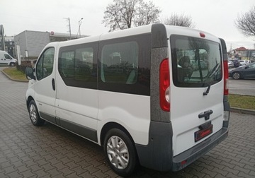 Renault Trafic II Kabina 2.0 dCi 115KM 2009 Renault Trafic Zarejestrowany - 2,0 - 114 KM - 9 osob 2.0 Diesel 114KM, zdjęcie 9