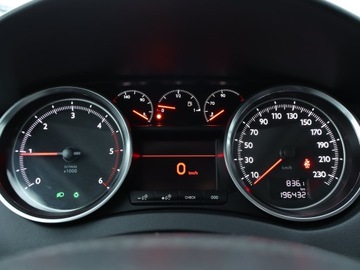 Peugeot 508 I SW 2.0 HDi FAP 140KM 2013 Peugeot 508 2.0 HDi, Xenon, Bi-Xenon, Klima, zdjęcie 10