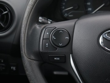 Toyota Corolla XI Sedan Facelifting 1,33 Dual VVT-i 99KM 2017 Toyota Corolla 1.3 Dual VVT-i, Salon Polska, zdjęcie 14