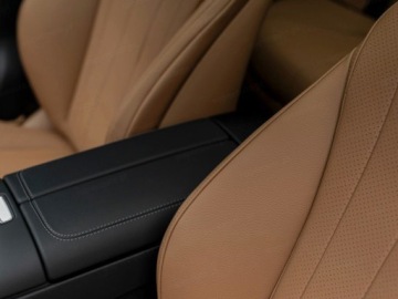 Mercedes Klasa E W214 Sedan 2.0 220d 197KM 2025 E Klasa 220 d Avantgarde 2.0 (197KM) 2025, zdjęcie 7