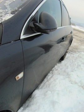 DVEŘE LEVÉ LEVÝ PŘEDNÍ OPEL INSIGNIA A Z20R