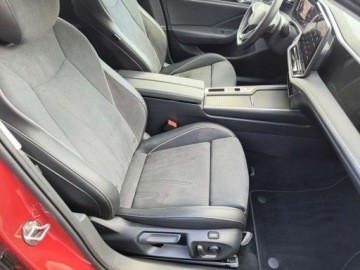 Volkswagen Passat B8 Variant Facelifting 2.0 TDI SCR 150KM 2025 Volkswagen Passat serwis ASO 2.0TDI 150KM bezwypadkow gwarancja pakiety ka, zdjęcie 16