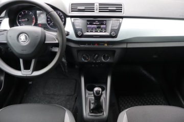 Skoda Fabia III Kombi 1.2 TSI 90KM 2015 Skoda Fabia 1.2 TSI, Salon Polska, Klima, zdjęcie 11
