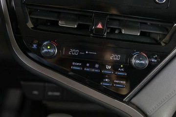 Toyota Camry IX Sedan 2.5 Hybrid Dynamic Force 218KM 2023 Toyota Camry 2.5 Hybrid Comfort CVT 2.5 Hybryda 218KM, zdjęcie 18