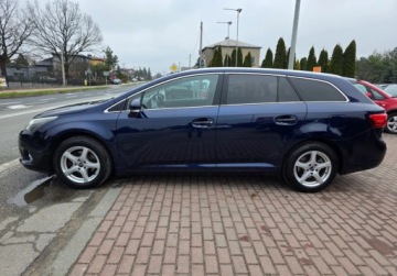 Toyota Avensis III Wagon Facelifting 2.0 D-4D 124KM 2013 Toyota Avensis 2.0Dieselserwisprosto z Niemiec 2.0 Diesel 124KM, zdjęcie 6