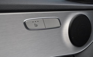 Mercedes Klasa C W205 Limuzyna 180 156KM 2017 Mercedes-Benz Klasa C 180 CGI Avangarde Automat Benzyna 1.6 Benzyna 156KM, zdjęcie 18