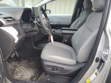 Toyota Sienna III 2025 Toyota Sienna XLE 2025 2.5l 2.5 Hybryda 245KM, zdjęcie 7