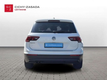 Volkswagen Tiguan II SUV 1.5 TSI EVO 130KM 2019 Volkswagen Tiguan TSI 130KM Trendline LED Keyless Tempomat Bluetooth, zdjęcie 29