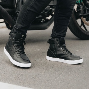 КОЖАНЫЕ МОТОЦИКЛОВЫЕ КРОССОВКИ REBELHORN С ВАНДАЛЬНЫМ ПРИНТОМ ЧЕРНЫЕ/КРАСНЫЕ 43