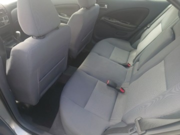 Nissan Almera II Sedan 1.5 16V 98KM 2004 Nissan Almera Opony zimowe gratis 1.5 Benzyna 98KM, zdjęcie 10