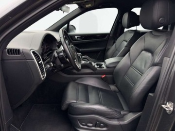 Porsche Cayenne III SUV 3.0 340KM 2021 Porsche Cayenne HAK BOSE Wentylowane Podgrzewane fotele Kamera 360 Porsche, zdjęcie 10