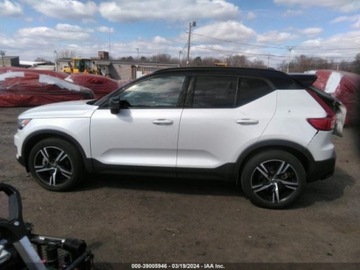 Volvo XC40 2021 Volvo XC 40 2021r, T5, R-Design, 2.0, zdjęcie 3