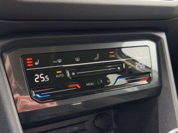 Volkswagen Tiguan II SUV Facelifting 2.0 TDI 150KM 2022 Volkswagen Tiguan Elegance, Matrix, Head-Up, Kamera, Ambiente, Asystenci, zdjęcie 35